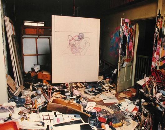 Kreatywność człowieka - pracownia Francisa Bacona.